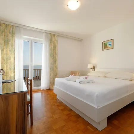 Apartmens Villa Antonio 88 Brela Exterior photo
